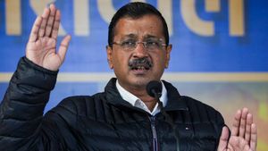 BJP Labels Kejriwal As 'Advertisement Baba' Over Business Blasters Scheme, CM Home Renovation Costs
