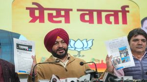 Fulfil Promises In Punjab Before Announcing Schemes In Delhi: Ravneet Singh Bittu Jabs AAP