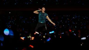 Coldplay Breaks Record With 1.34 Lakh Fans At India’s Largest Concert!
