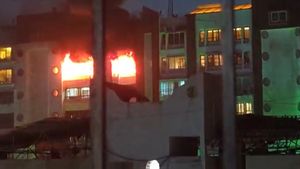 Fire At Udit Narayan's House In Mumbai's Andheri