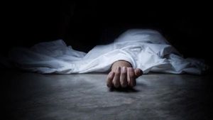Maharashtra Teen Kills Self After Being Denied Smartphone, His Debt-Ridden Father Found Hanging From Same Rope