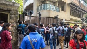 Mumbai Police Reveals Shocking Escape Route of Saif Ali Khan's Attacker