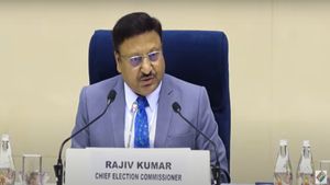 Delhi Assembly Election 2025: CEC’s Poetic Appeal For Evidence In Election Allegations
