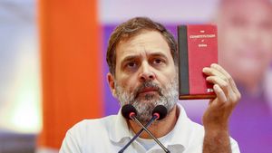 Arvind Kejriwal Did Scams, Looted Crores Of Public Money: Rahul Gandhi