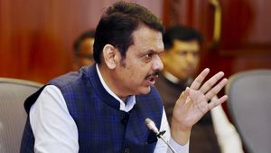 Maharashtra Mandates Use Of Marathi In All Govt Offices, Imposes Penalties For Non-Compliance
