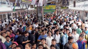 Mumbai Local Train Services: WR Launches Apps To Detect Fake Tickets & Speed Up Complaints