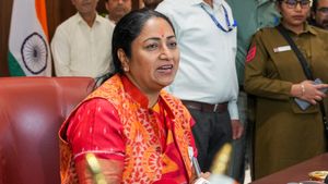 Delhi CM Rekha Gupta Blames AAP For Empty Treasury, Vows To Implement ₹2,500 Women’s Aid Scheme