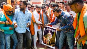 Chhatrapati Sambhajinagar: Security Beefed Up At Aurangzeb's Grave, Furnishing IDs Mandatory For Visitors