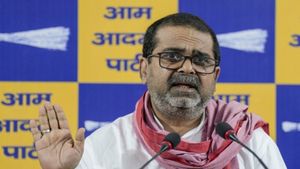 AAP Leader Avadh Ojha's Car Wheels Stolen In Delhi; Video Goes Viral.