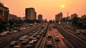 Maharashtra Govt Denies Charge About High HSRP Fee For Vehicles, Says Rate On Par With Other States