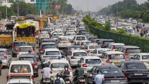 Mumbai-Pune Travel Made Easy: Rs 4,500 Crore Expressway With Tunnels To Speed Up Freight Movement