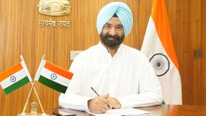 Delhi: Manjinder Singh Sirsa, Kailash Gahlot Inspect Delhi-Gurugram Highway