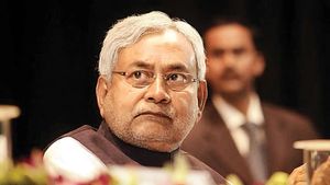 Muslim Organizations Boycott Nitish Kumar's Iftar Party Over Waqf Bill Support