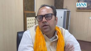 Delhi To Get Over 1,000 Electric Buses In March: Transport Minister