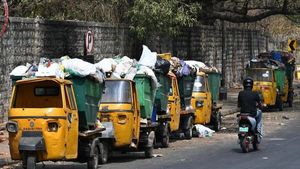 Bengaluru Garbage Cess: Residents To Pay Waste Management Fee From Today; Check Fee