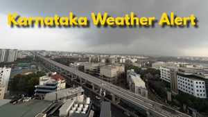 Karnataka Weather Alert: Bengaluru to See Cloudy Days And Rain for 3 Days as IMD Issues Storm Warnings
