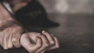 Bengaluru Rape: Two Auto Drivers Drag Woman from Roadside, Rape Her Near KR Puram Railway Station