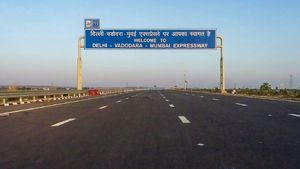 Delhi-Mumbai Expressway To Cut Gurugram-Vadodara Travel Time To 10 Hours