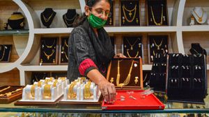 Gold Today Rate, 21 April: Check 18, 22 and 24 Carat Gold Prices Bengaluru, Chennai, Delhi And Other Cities