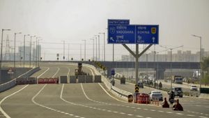Delhi-Mumbai Expressway Update: 82% Complete, Travel Time To Halve By 2025
