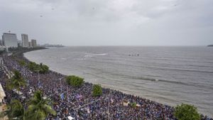 Mumbai Traffic Jam Expected: MI Vs RCB Match Likely To Choke Roads Near Wankhede Stadium