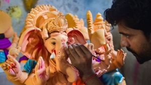 Mumbai Municipal Corporation Issues Ban On POP Ganesh Idols For Ganeshotsav; No Imports From Konkan Region