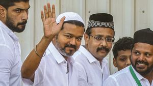 One In Five Will Vote For Vijay In Next Tamil Nadu Elections: Journalist Mani