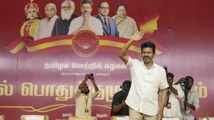Vijay's TVK  Struggles To Find Alliance As DMK-AIADMK Firm Up Their Partners For 2026 TN Elections