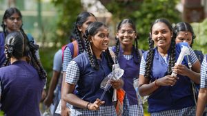 Tamil Nadu Exam Results 2025: Check Class 12 (Plus 2) Results Online & On Mobile