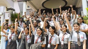 Tamil Nadu SSLC Results Out: 8.17 Lakh Students Pass; Girls Outperform Boys In Class 10