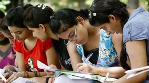 Mega DSC Candidates Plunged Into Disarray Amidst Hall Ticket Chaos