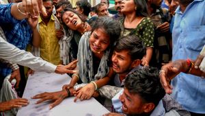 Air India Begins ₹25 Lakh Compensation To Ahmedabad Crash Victims' Kin As DNA Identification Continues