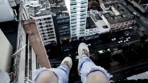 Bengaluru: 20-Year-Old Woman Dies After Fall From High-Rise While Filming Reel