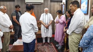 PM Modi Meets Family Members Of Ex-Gujarat CM Vijay Rupani, Who Died In Ahmedabad Plane Crash