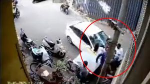 Viral Video: 12 Pune Students Hit By A Speeding Car Driven By Drunk Man