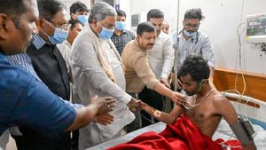 RCB Fans Stampede: Karnataka CM Siddaramaiah Rushes To Hospital To See Injured