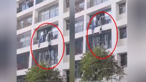Ahmedabad Plane Crash: BJ Medical College Viral Video Shows Students Jumping From Building To Save Their Lives