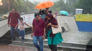 Delhi: Thunderstorms, Rain Bring Relief After Days Of Scorching Heat; IMD Warns Of More Turbulent Weather