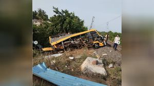 Tamil Nadu School Van Tragedy Sparks Language Policy Debate