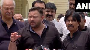 RJD Leader Tejashwi Yadav Hints At 'Boycotting' Bihar Assembly Elections Over SIR