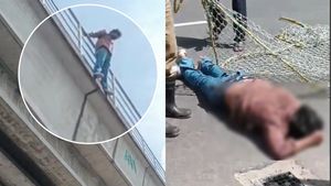 Kochi Man Jumps From Metro Track, Dies By Suicide - Caught On Camera