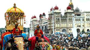 Mysuru Dasara 2025: Will Sonia Gandhi Inaugurate Mysore Dussehra?