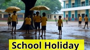 Karnataka Rains: School Holiday Declared in 7 Districts Amid Heavy Downpour