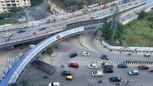 ORR Traffic in Bengaluru: Siddaramaiah Reaches Out to Wipro to Help Reduce Congestion Near Iblur Junction