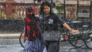 Tamil Nadu Weather: 6 Dists Today, 22 On Wednesday To Get Heavy Rains