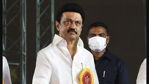 AIADMK Leader Claims MK Stalin Might Even Give ‘Free Wives’ for Votes”