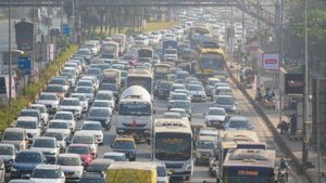 Watch: Mumbai-Ahmedabad Highway Jam Strands Hundreds Of Students Overnight
