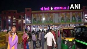 Festive Rush: Delhi-NCR Railways Suspend Platform Tickets From Oct 15–27