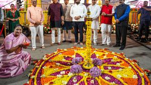 Rekha Gupta Inaugurates Delhi’s First Deepotsav With 1.5 Lakh Diyas