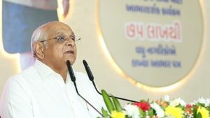 Gujarat Chief Minister Bhupendra Patel Inaugurates Development Exhibition During Vikas Week